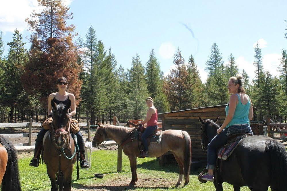 Dream Haven Guest Ranch Hotel Marion ภายนอก รูปภาพ